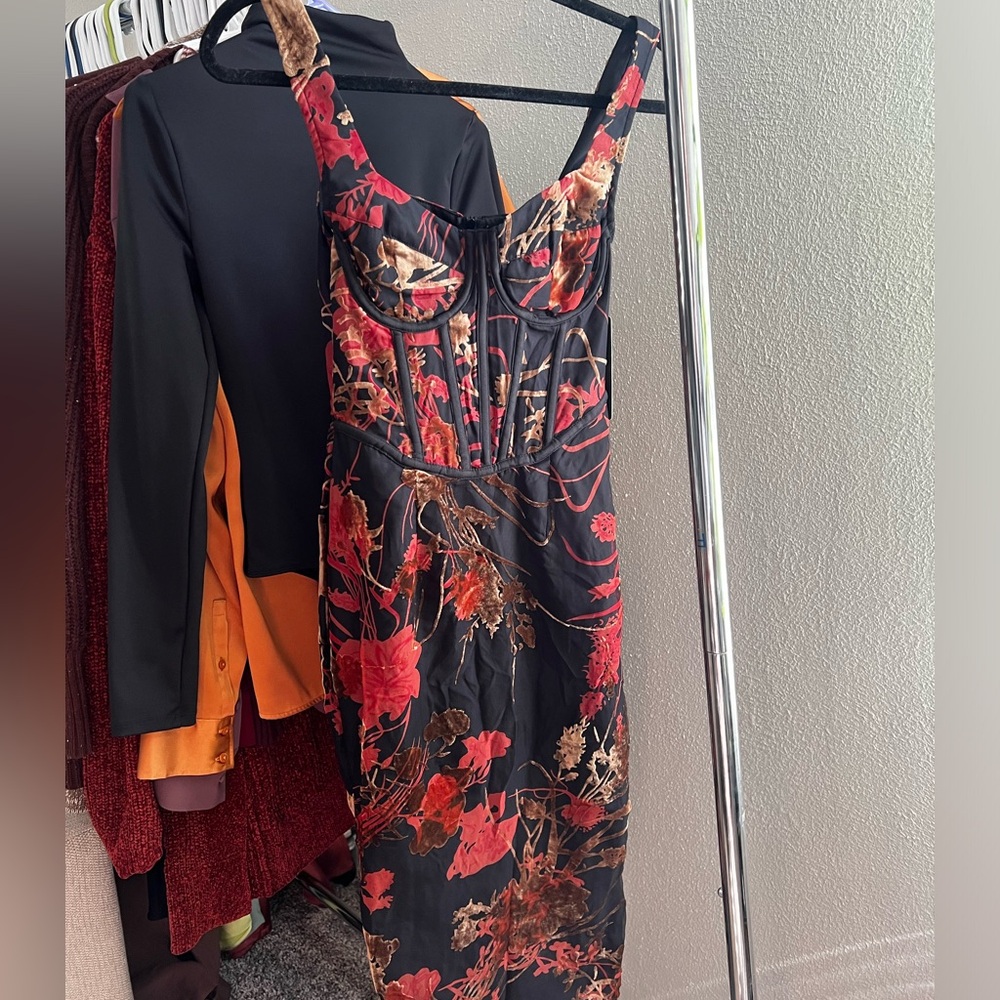 PrettyLittleThing Multi Floral Flocked Sleeveless Corset Midi Dress USA size 0